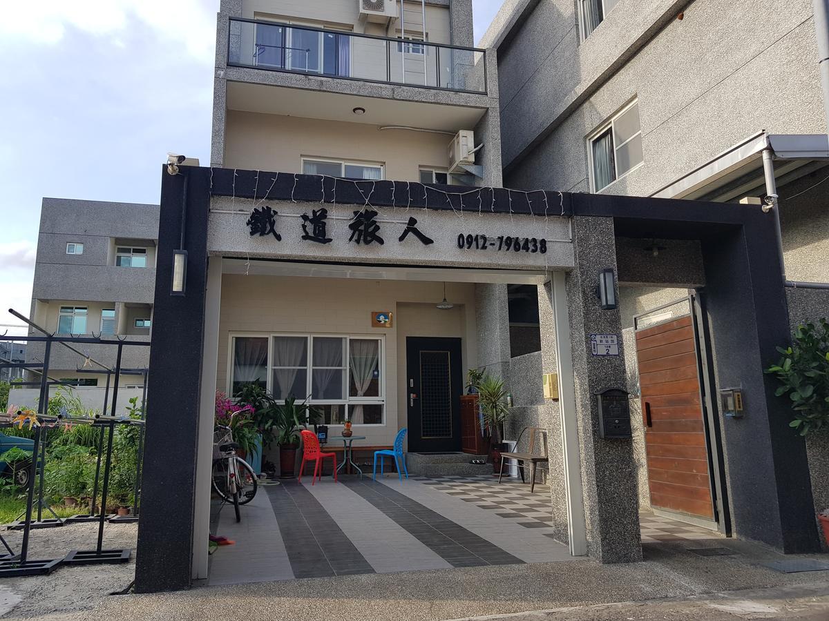 Railway Traveler B&B Taitung Экстерьер фото